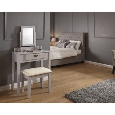 Shaker Dressing Table With Stool